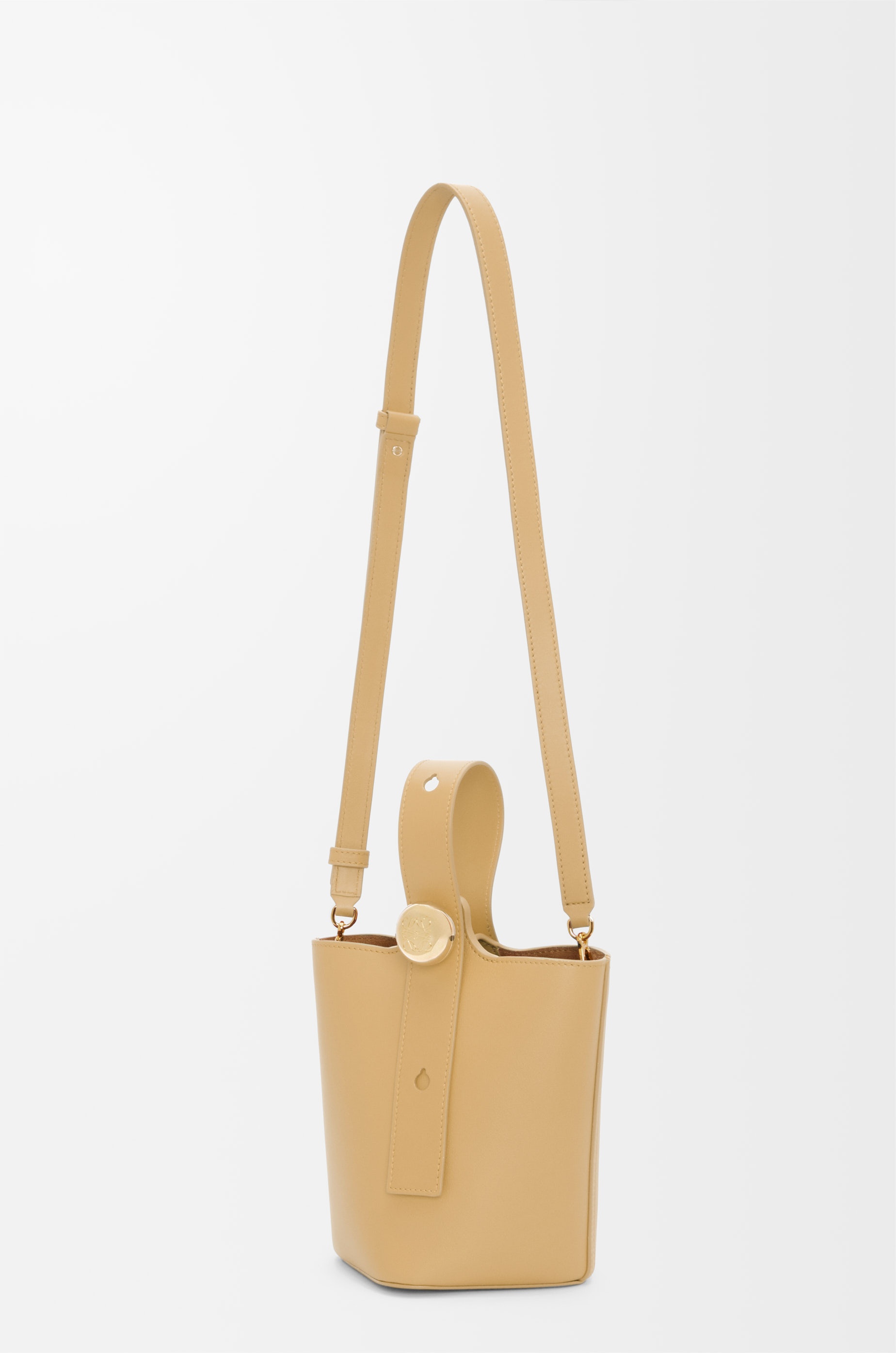 Mini Pebble bucket in smooth calfskin - 6