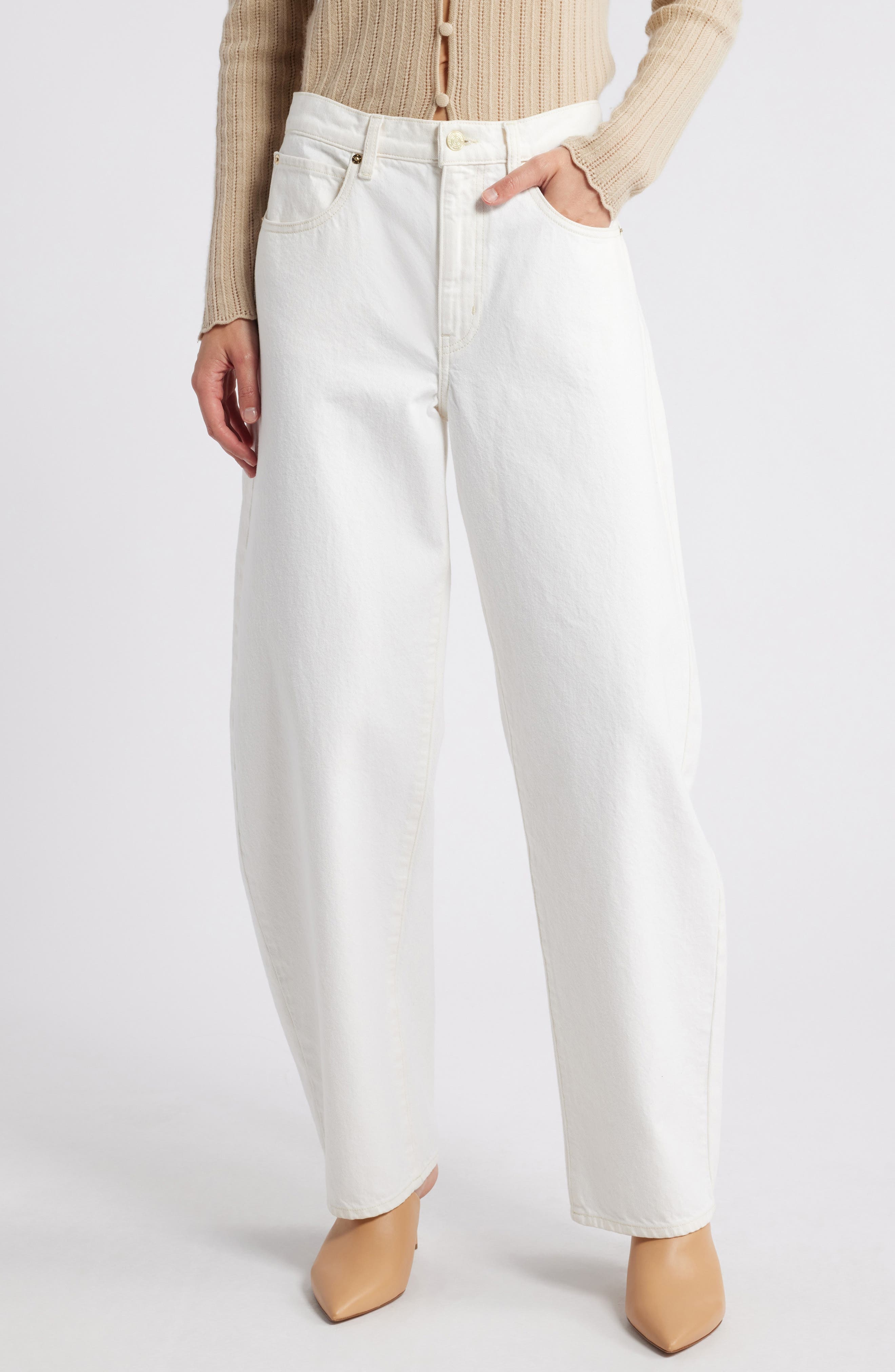 FRAME Low Slung Barrel Jeans in Au Natural Clean at Nordstrom - 1