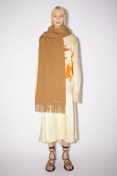 Acne Studios Fringe wool scarf - oversized - Dark camel outlook