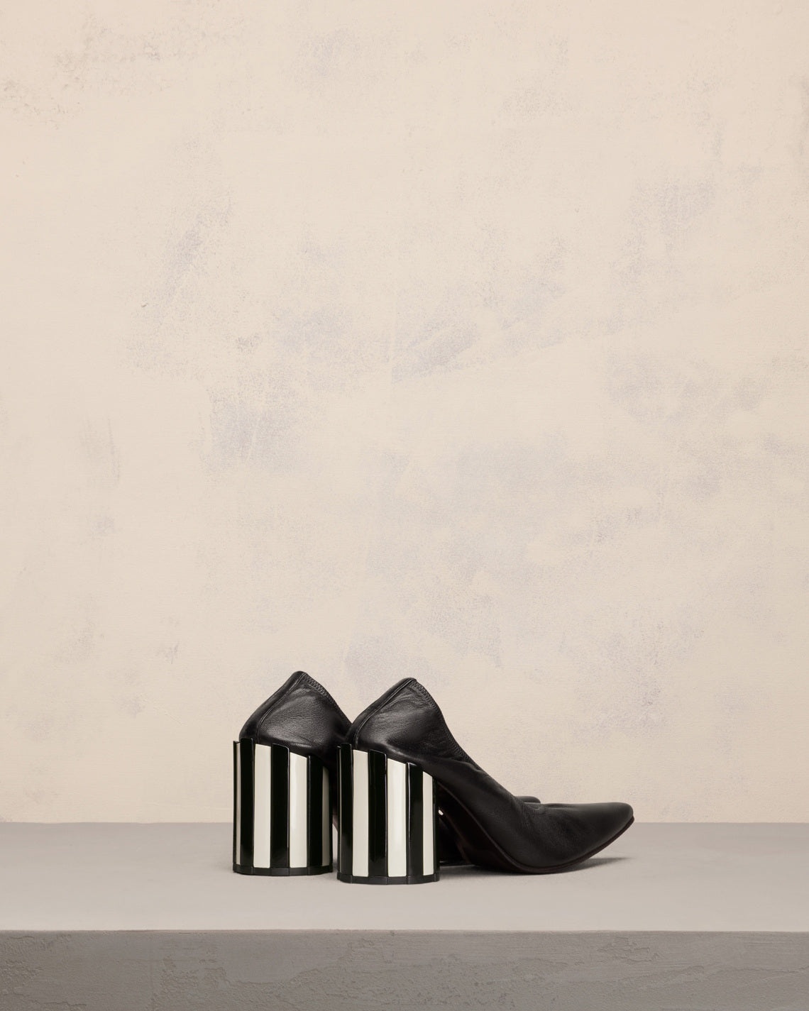 POINTED TOE PLEATED PUMPS - 4