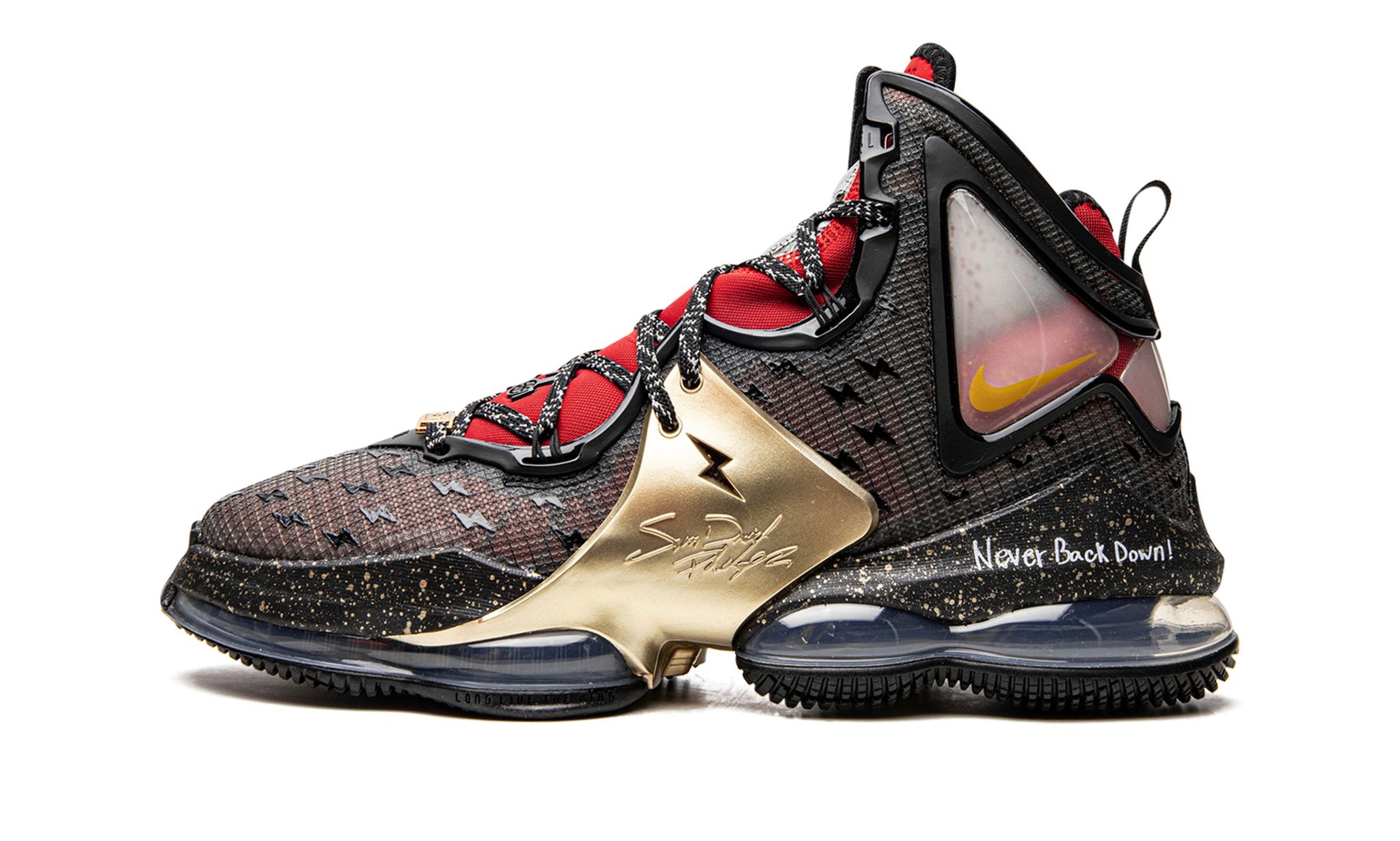 Lebron 19 "Doernbecher 2022" - 1