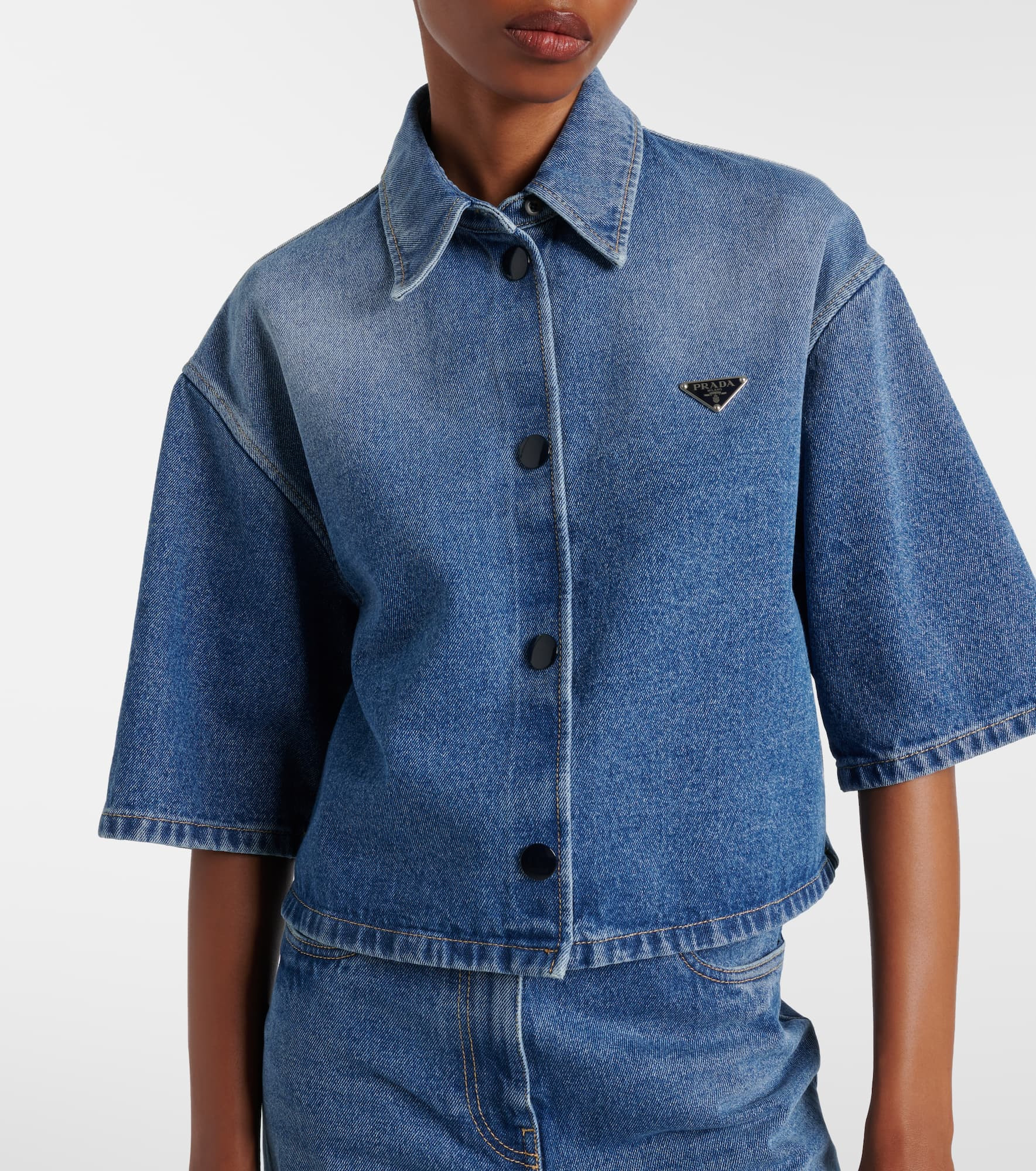 Logo cropped denim shirt - 5