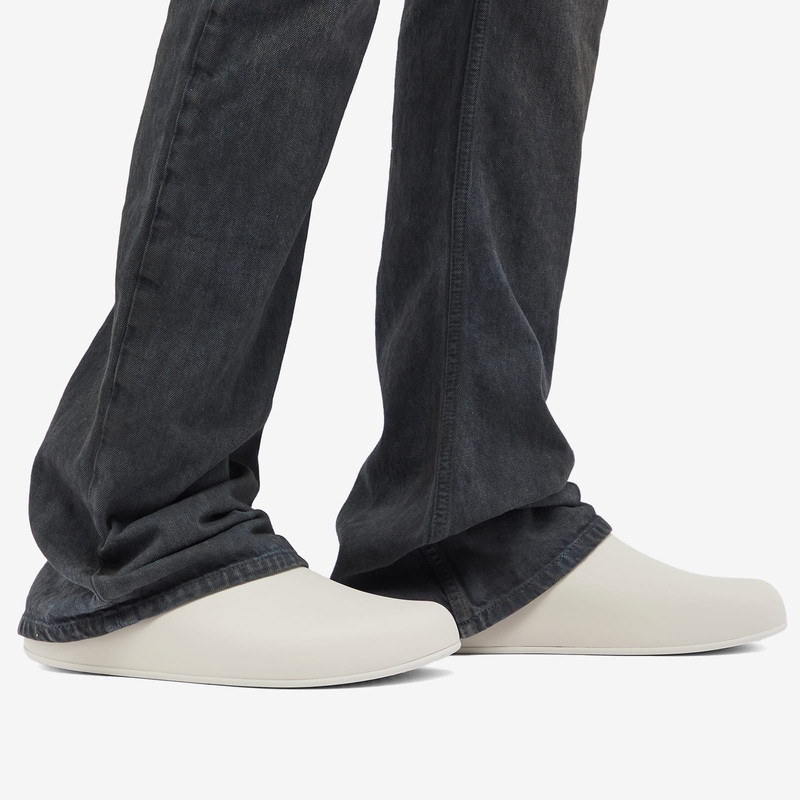 BALENCIAGA Balenciaga Poolside Mule outlook