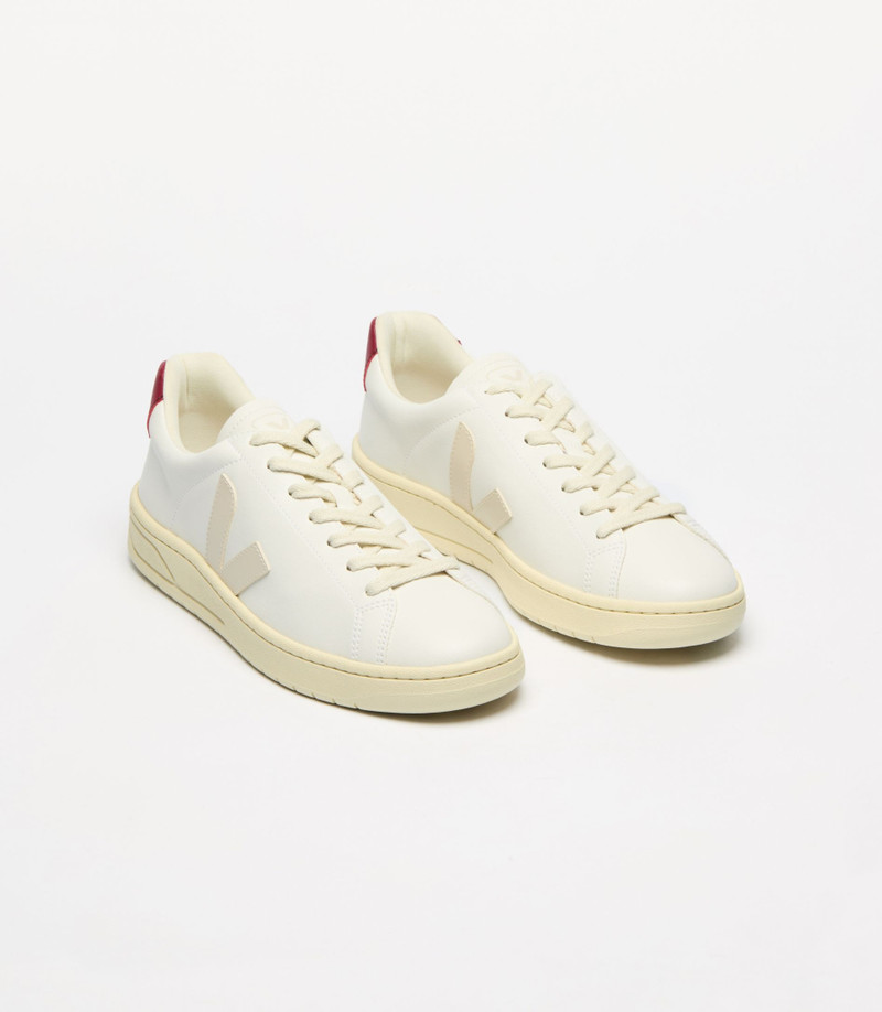 VEJA URCA CWL WHITE PIERRE MARSALA outlook