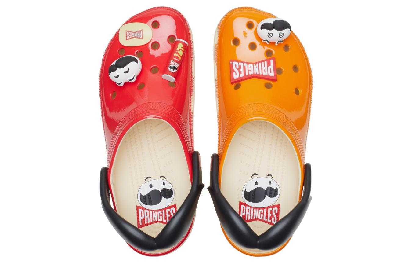 スニーカー ^CROCS^ Pringles 209642-6AD Shop Crocs Pringles Classic Clog 209642-6AD orange | SNIPES USA