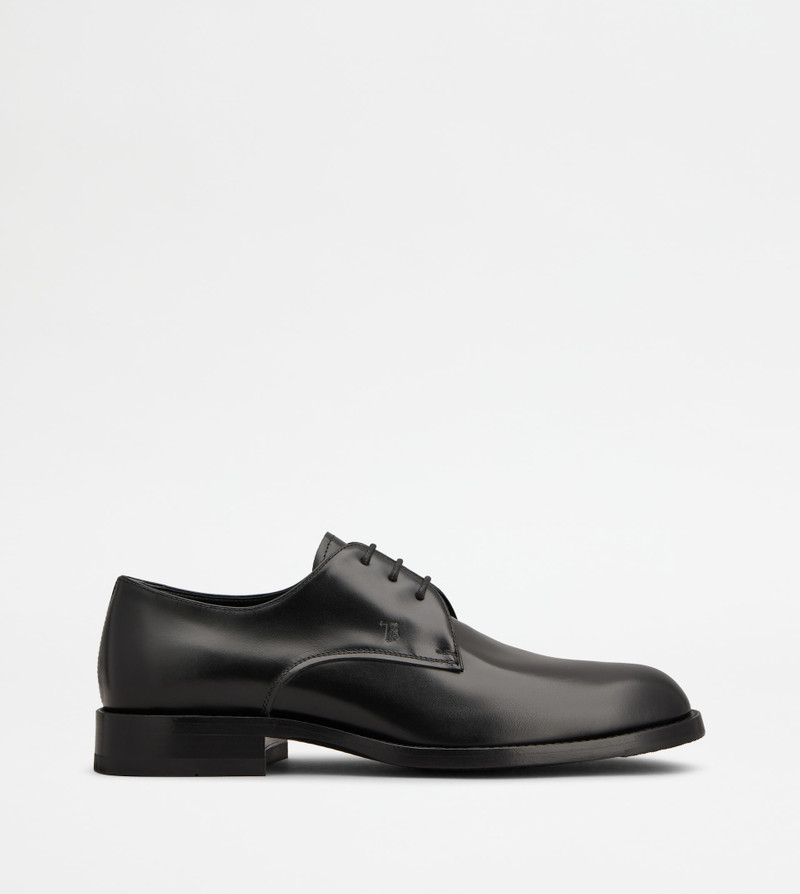 LACE-UPS IN LEATHER - BLACK 1