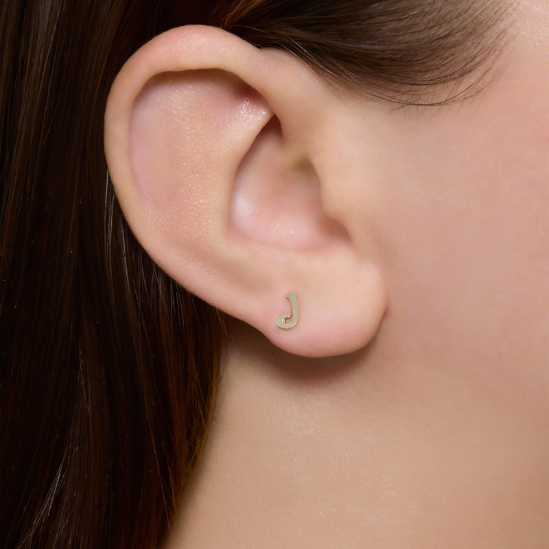 STONE AND STRAND Marais Gold Initial Stud outlook