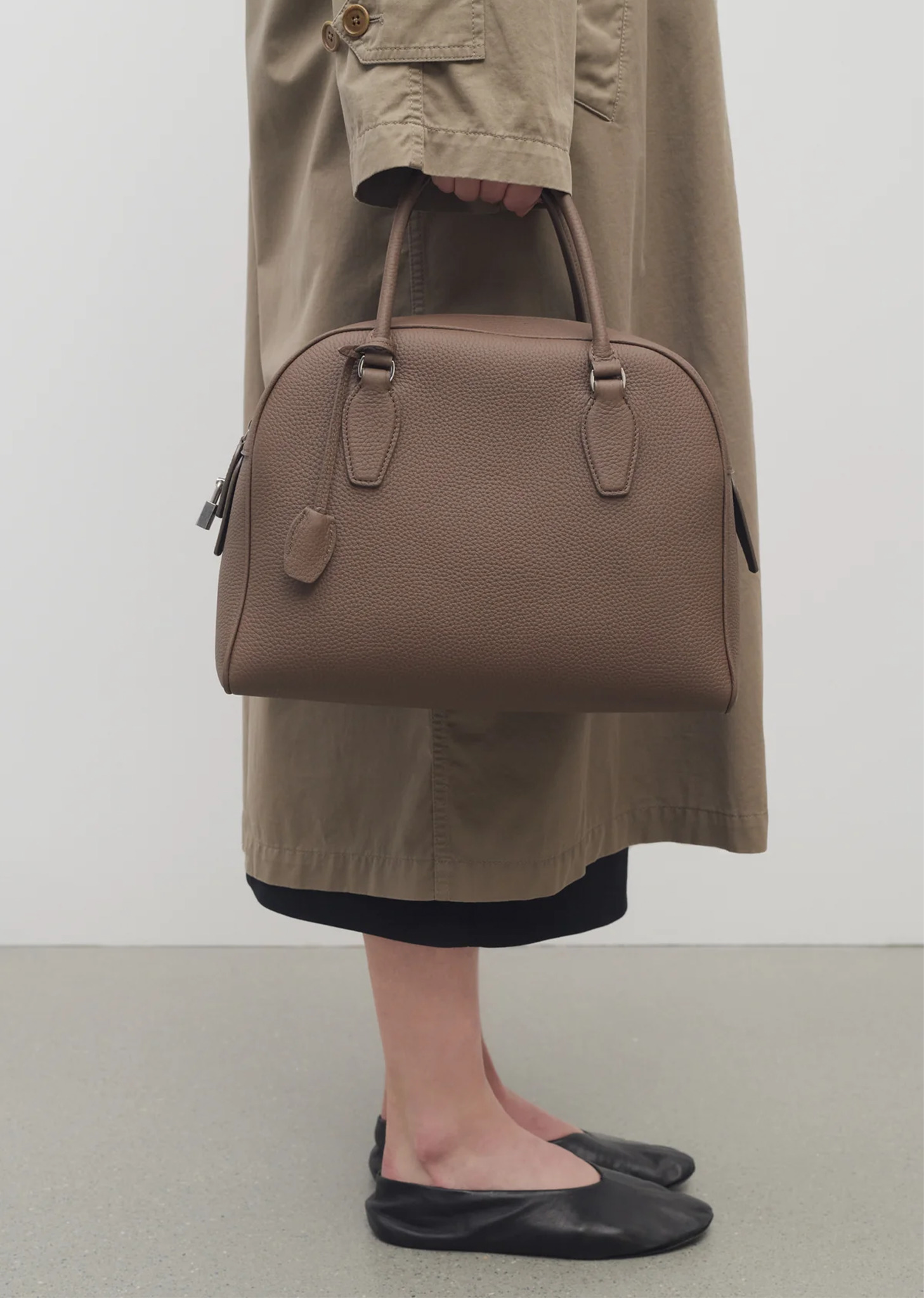 India 12.00 - Lux Grain Leather — Dark Olive - 3
