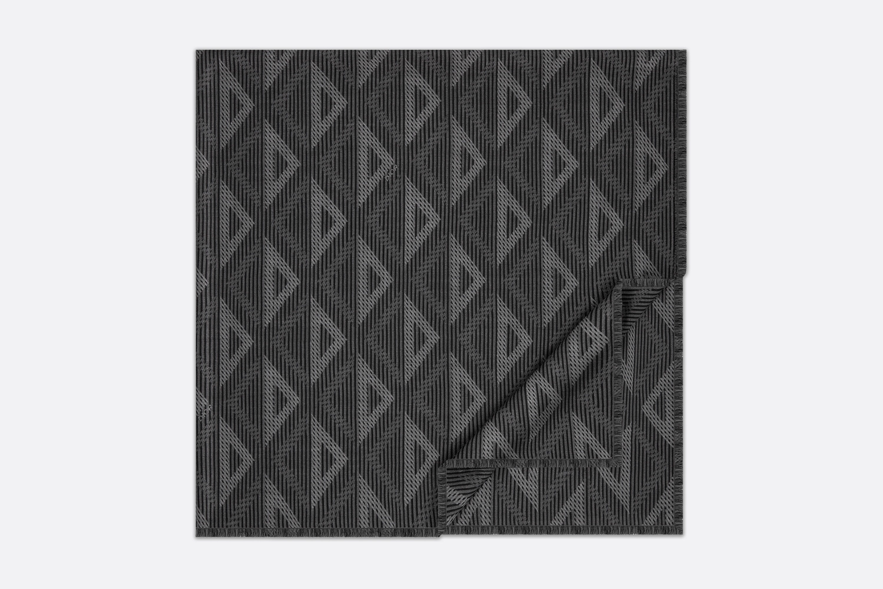 CD Diamond Stole - 1