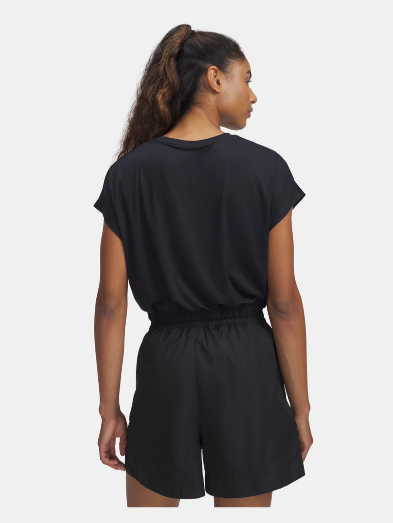 Under Armour UA Motion Bubble Hem outlook