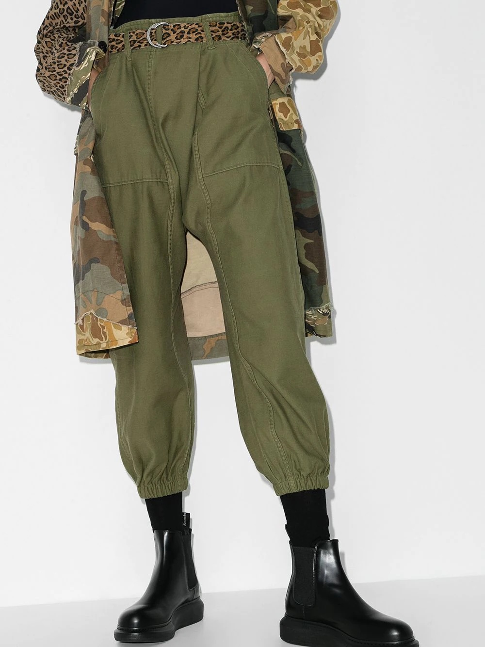 contrast-belt combat trousers - 2