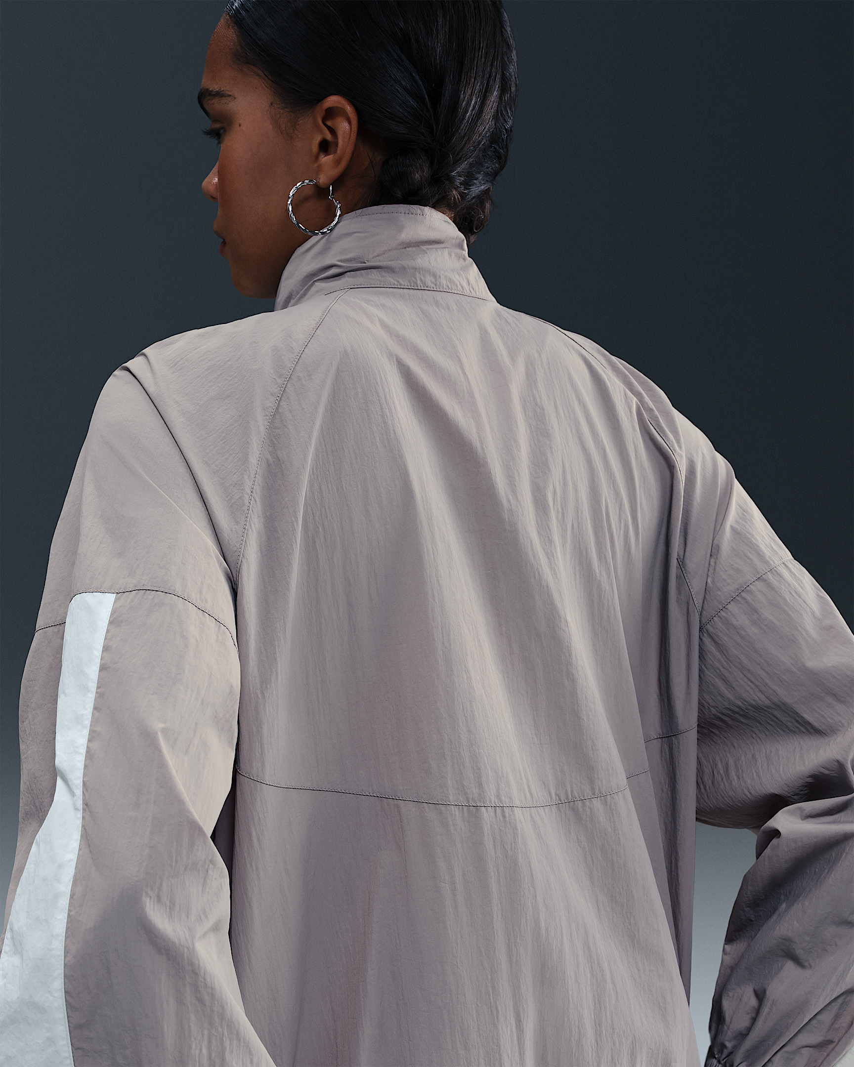 Nike Sportswear Windrunner Women's Oversized Jacket - 2