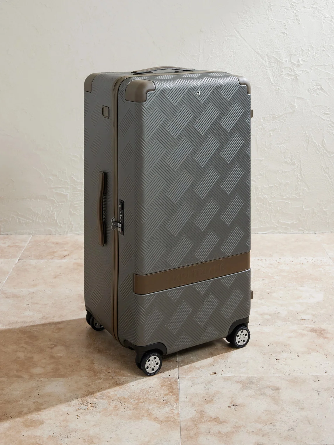 #MY4810 Extreme 3.0 Leather-Trimmed Polycarbonate Check-In Suitcase - 1
