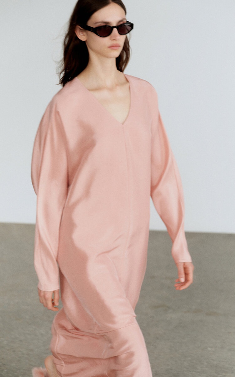 Lucine Structured Silk Maxi Dress light pink - 5
