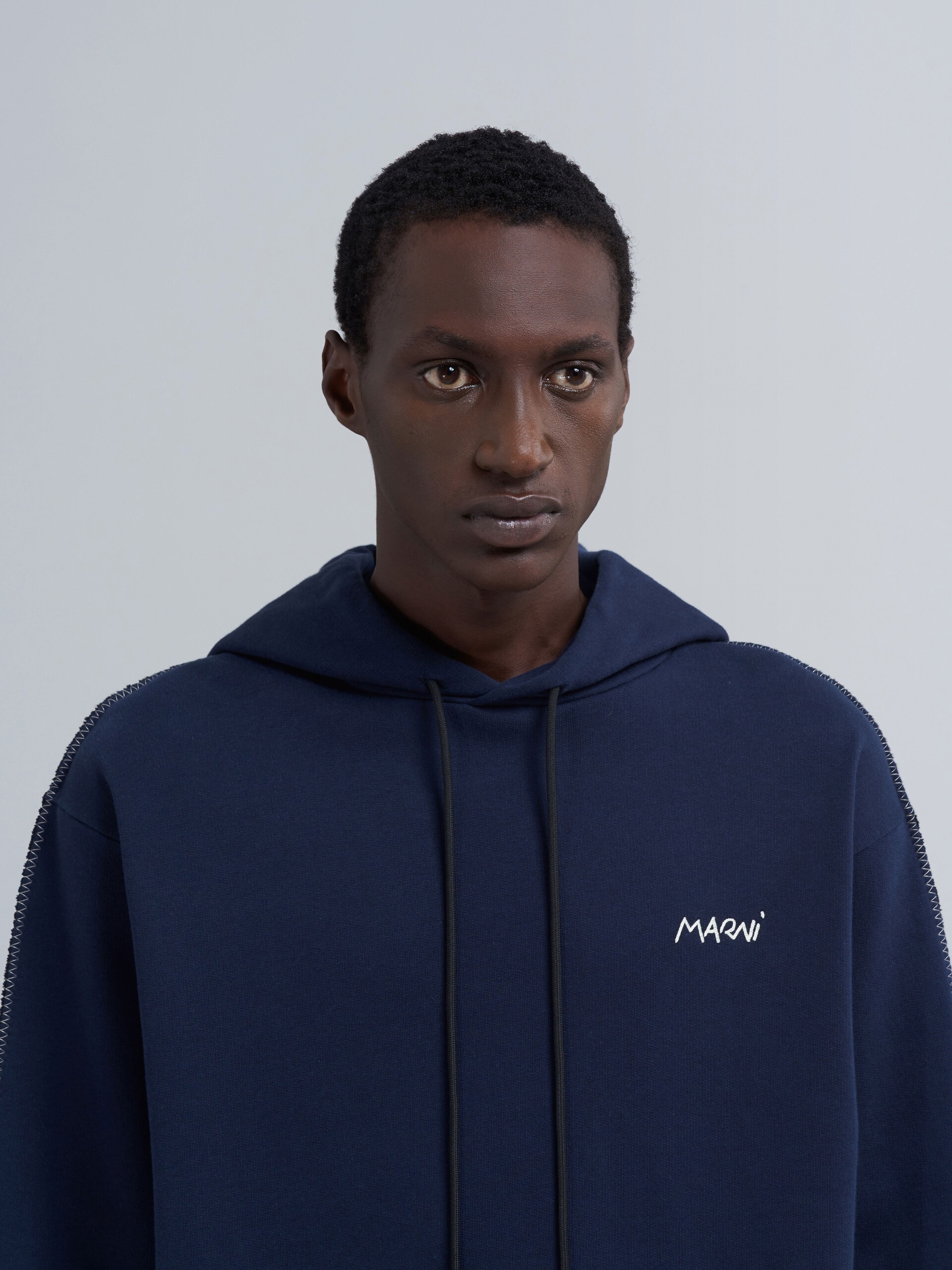 BIO COTTON HOODIE WITH MAXI POCKET - 4