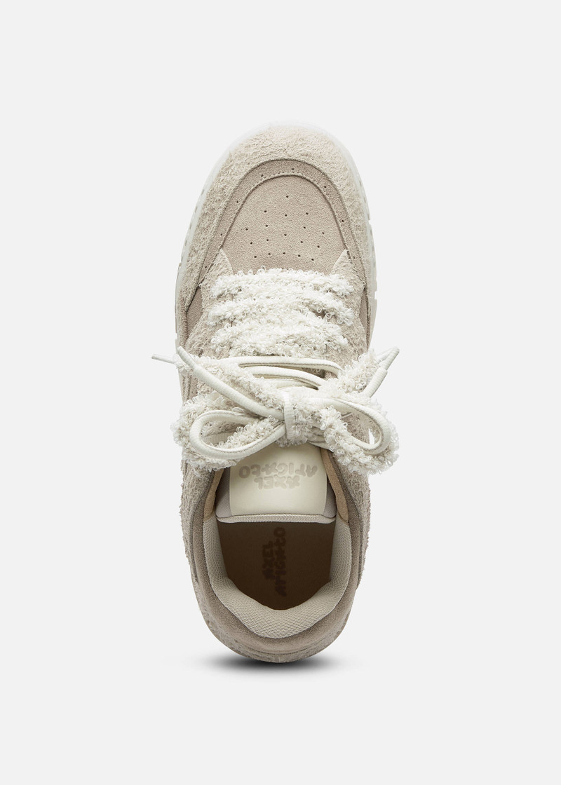 Area Lo Label Sneaker 4