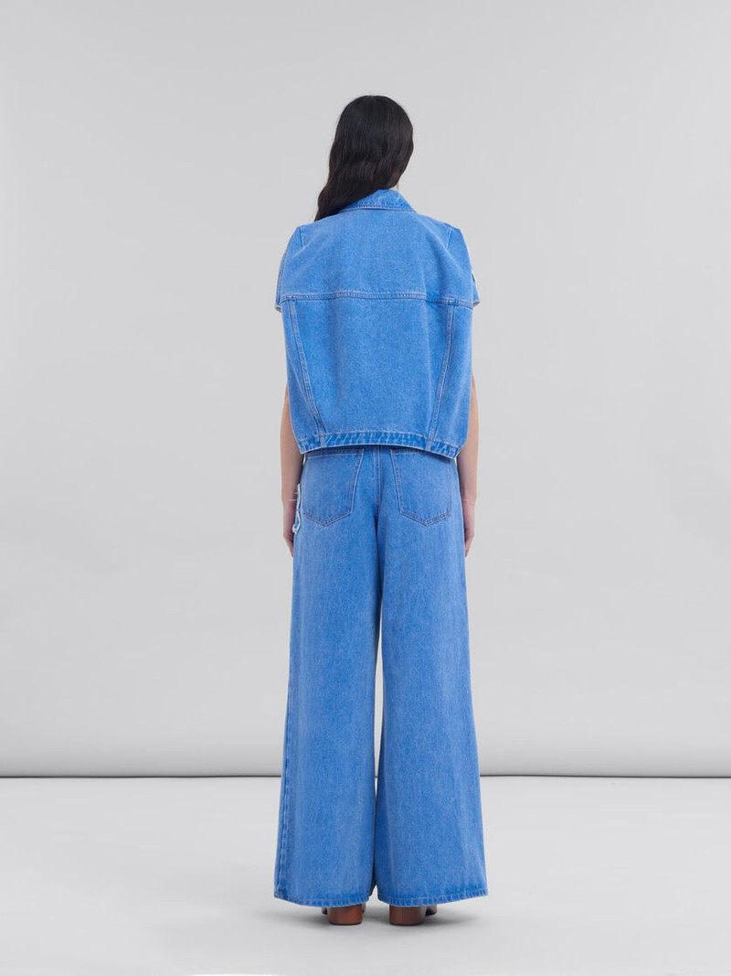 LIGHT BLUE DENIM WIDE LEG JEANS WITH PATCH DETAIL 3