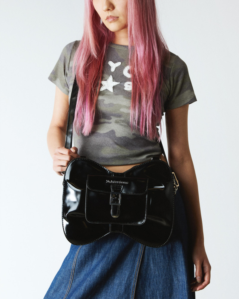 Dr. Martens Vegan Bow Bag outlook