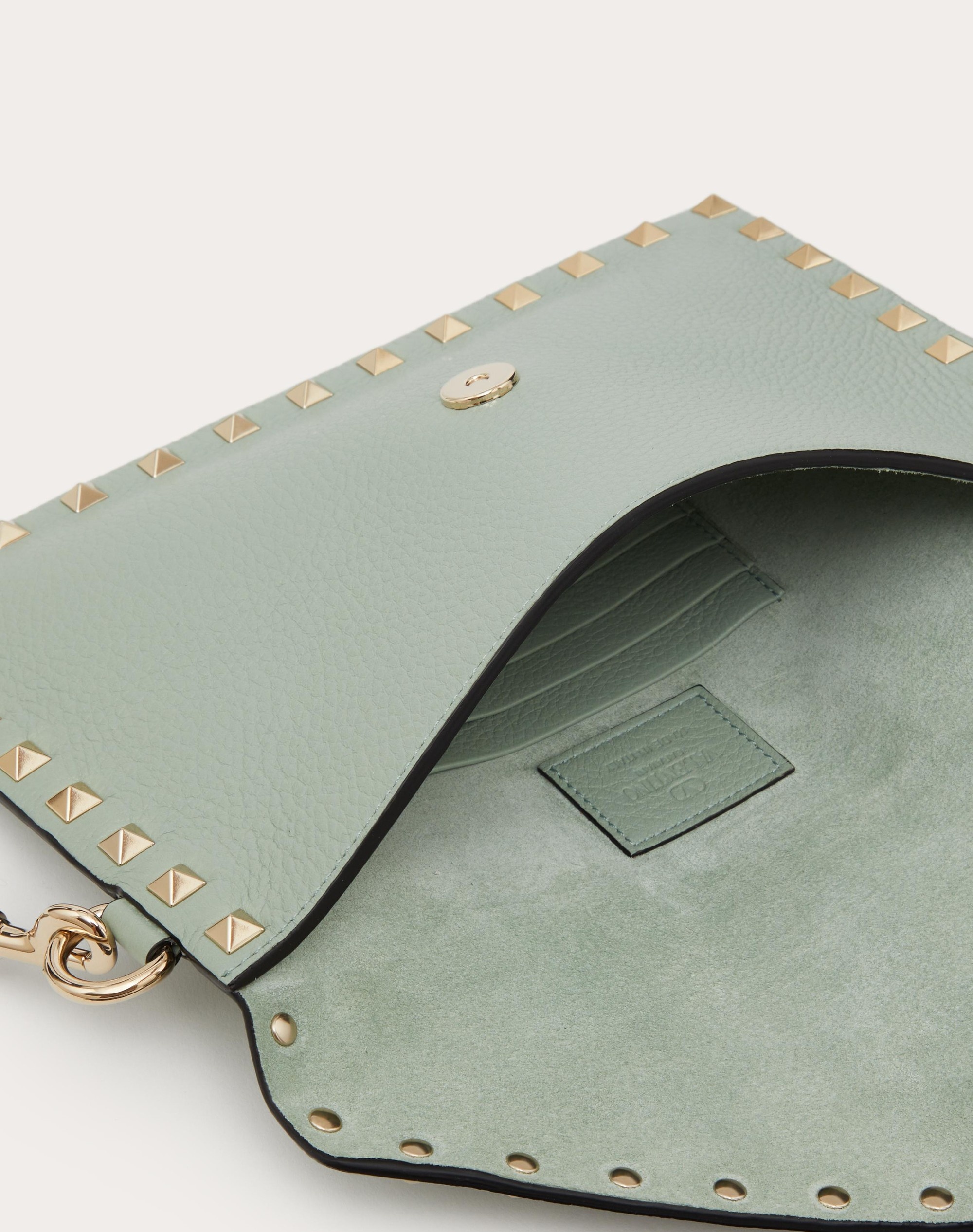 ROCKSTUD GRAINY CALFSKIN POUCH - 7