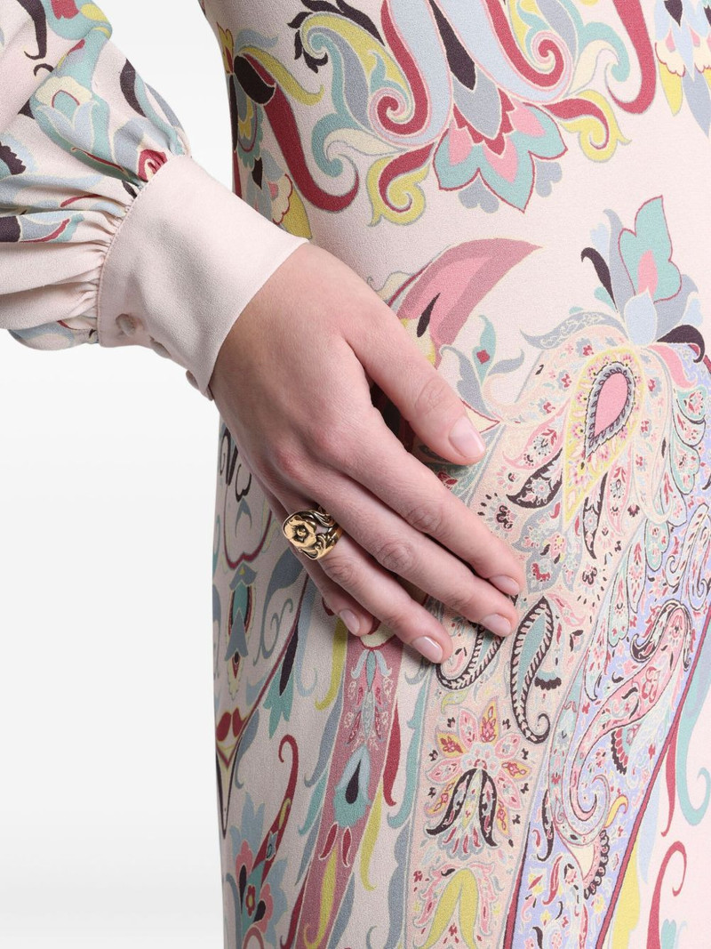flower-shaped baroque ring 1