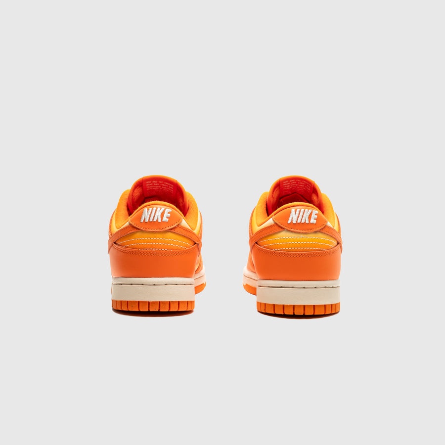 WMNS DUNK LOW SE "MAGMA ORANGE" - 4