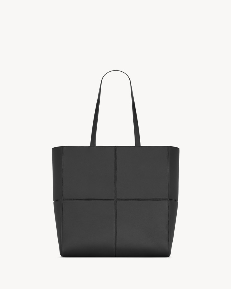 SAINT LAURENT PARIS 4 CARRÉ TOTE IN LEATHER 1