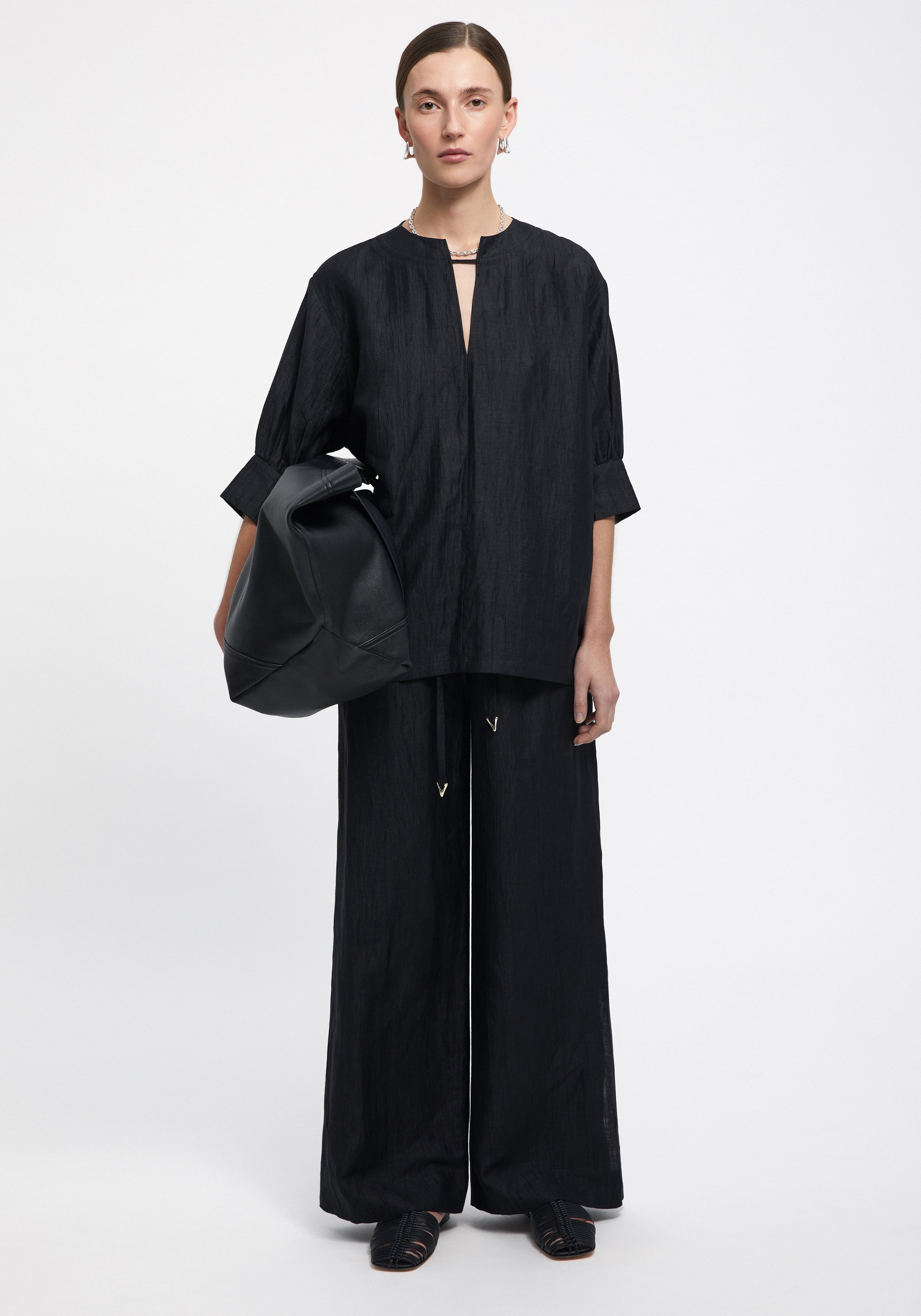STACY
Linen blouse - 3