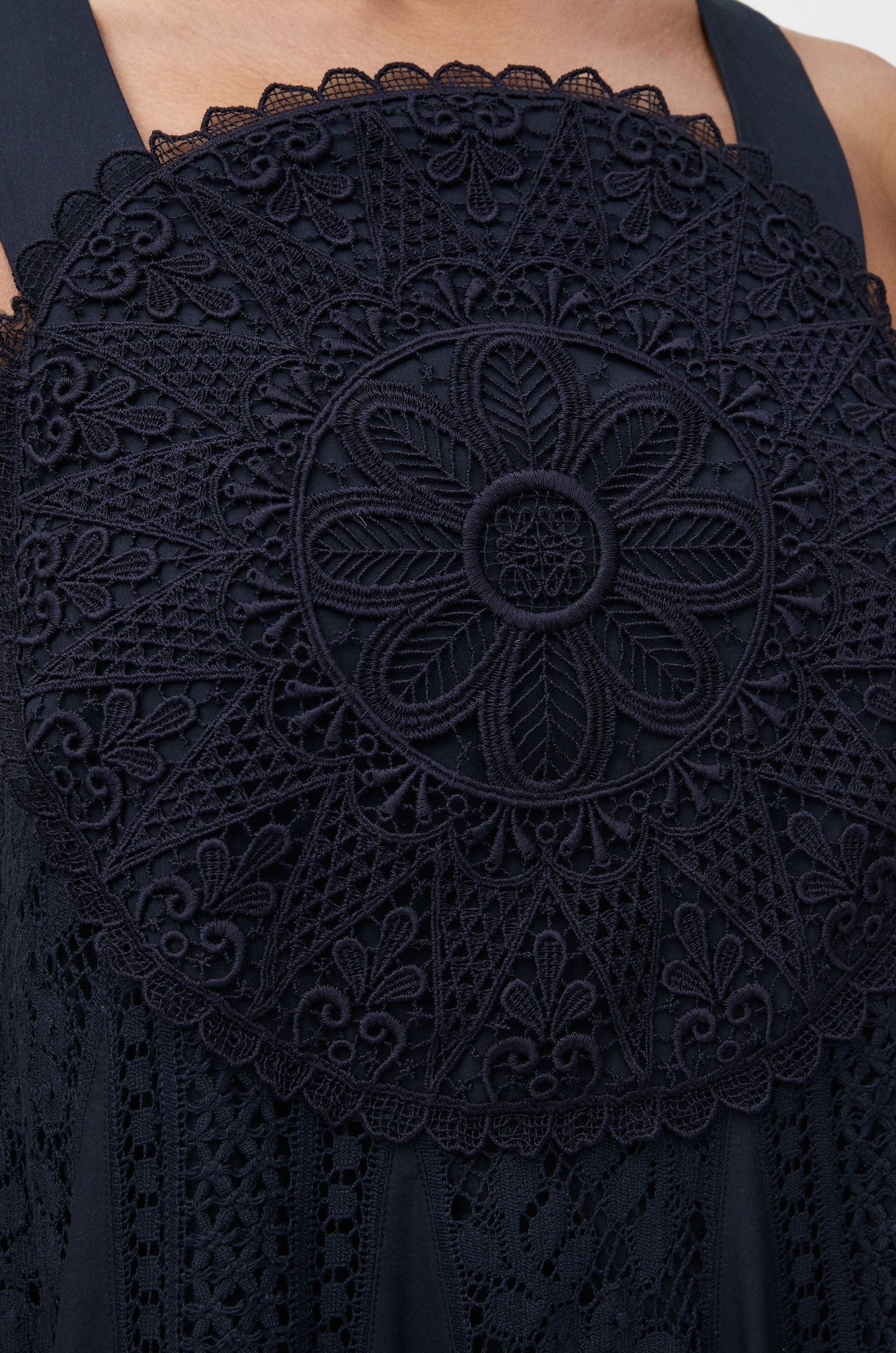 Lace dress in cotton - 4