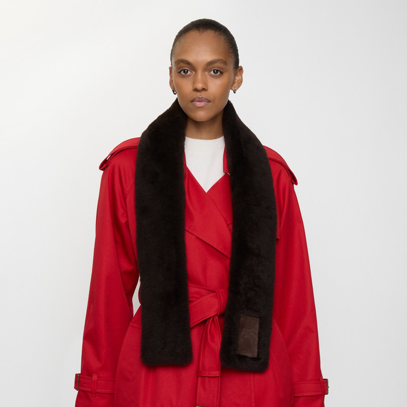 Narrow Label Shearling Scarf 3