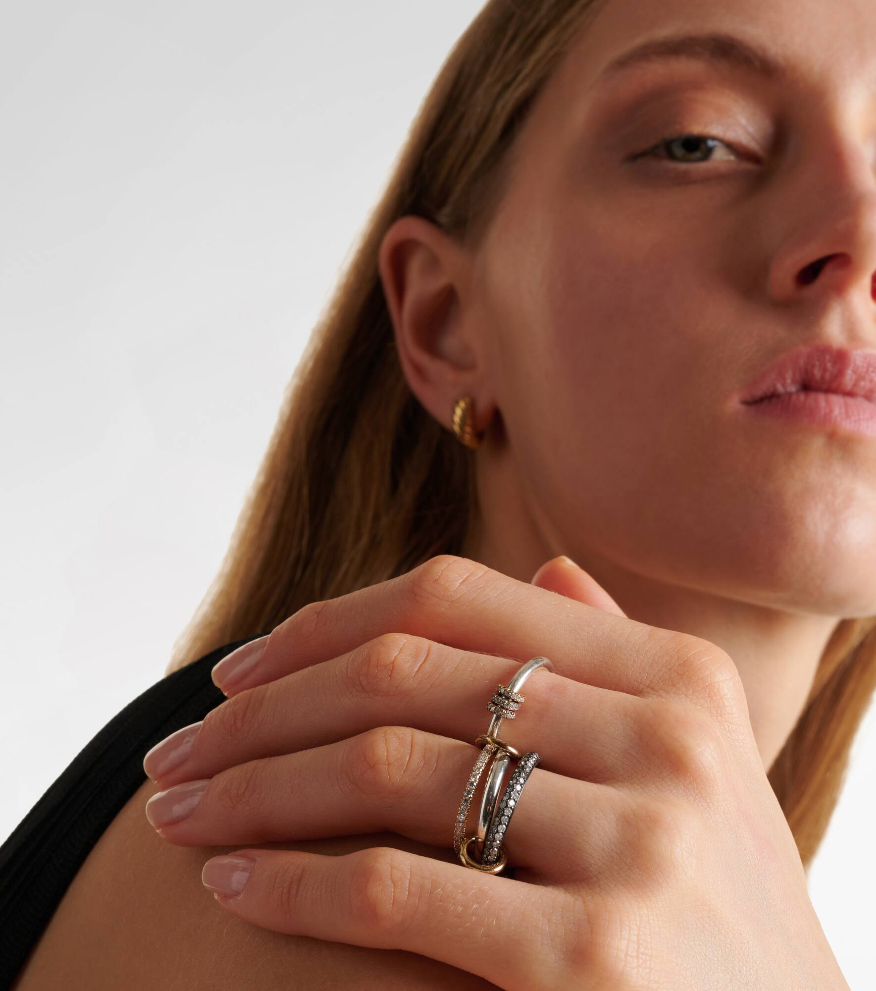 Scorpio 18kt gold linked rings with diamonds - 2