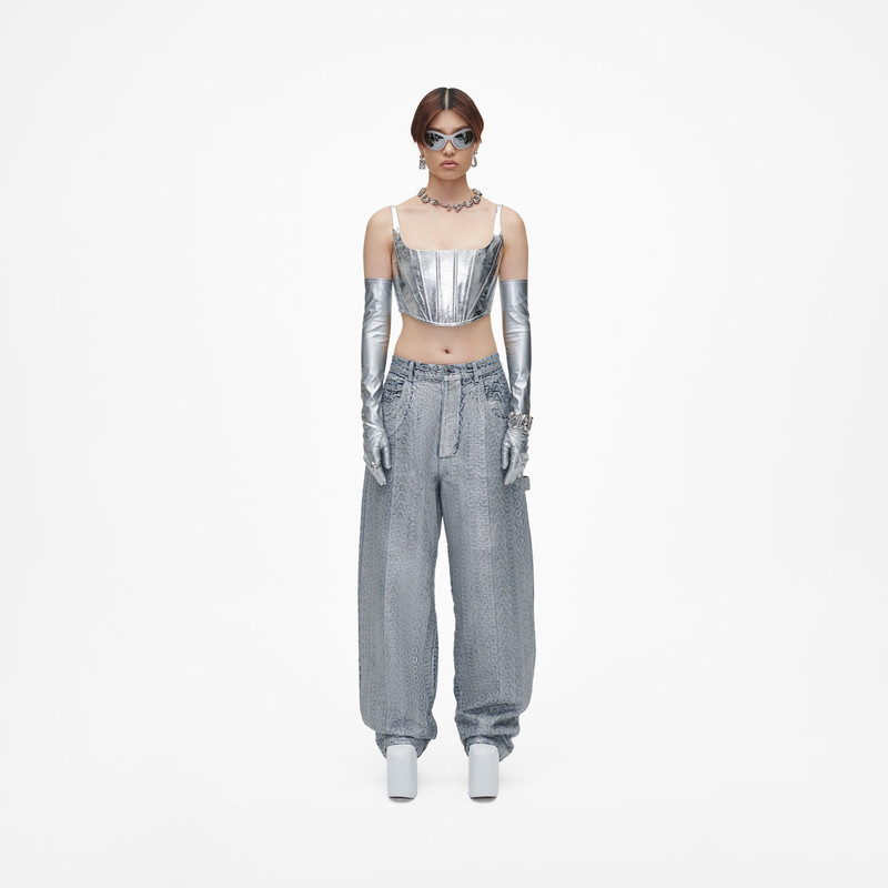 Marc Jacobs THE MONOGRAM OVERSIZED JEAN outlook