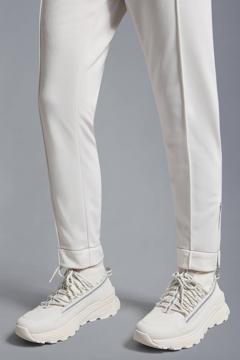 Moncler Monte Runner Sneakers outlook