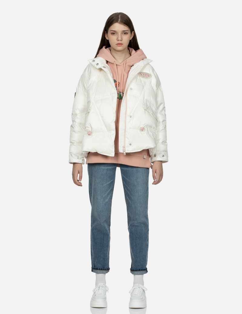 LOGO AND DARUMA HEART EMBROIDERED BADGES FASHION FIT DOWN JACKET 5