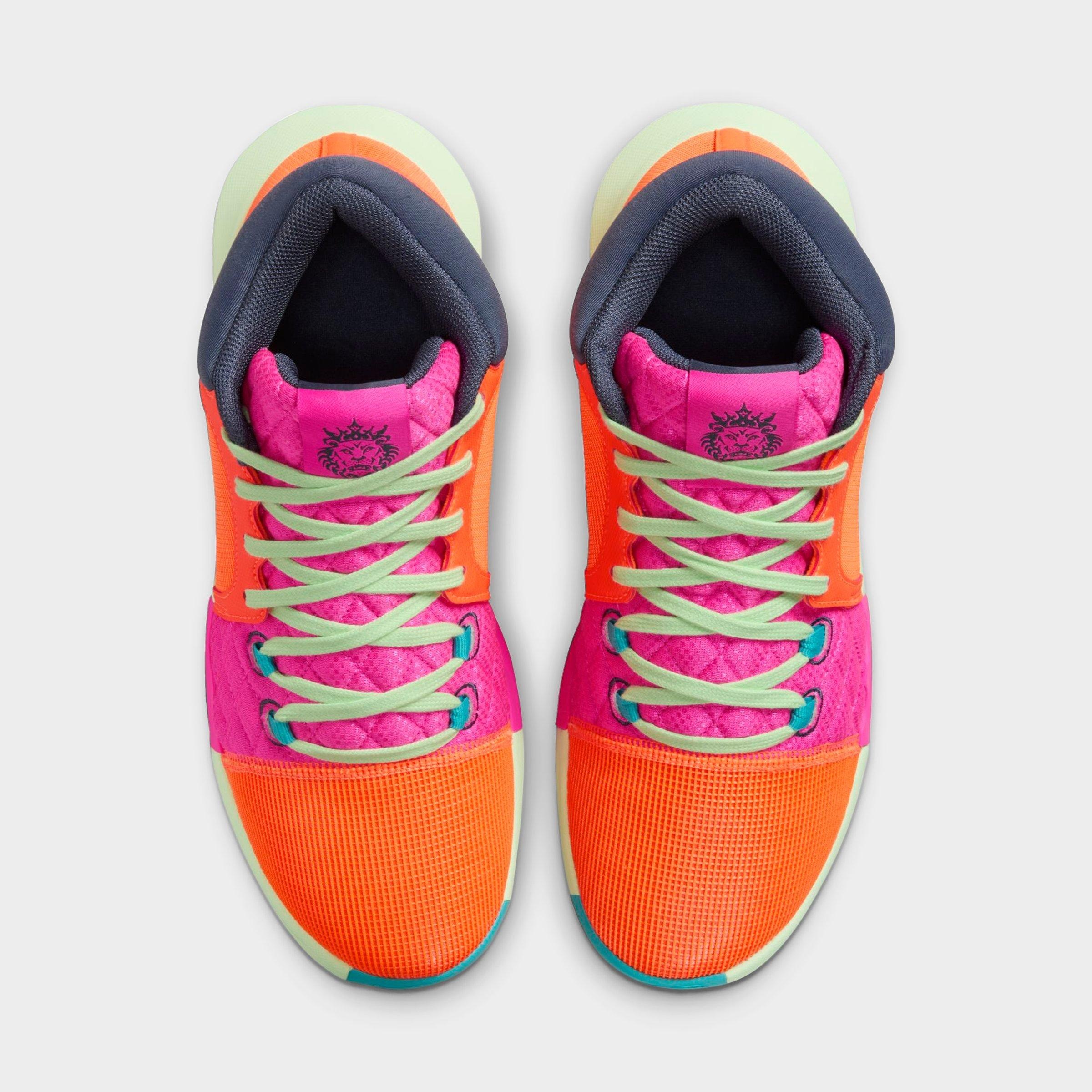 NIKE LEBRON WITNESS 8 BASKETBALL SHOES - 5