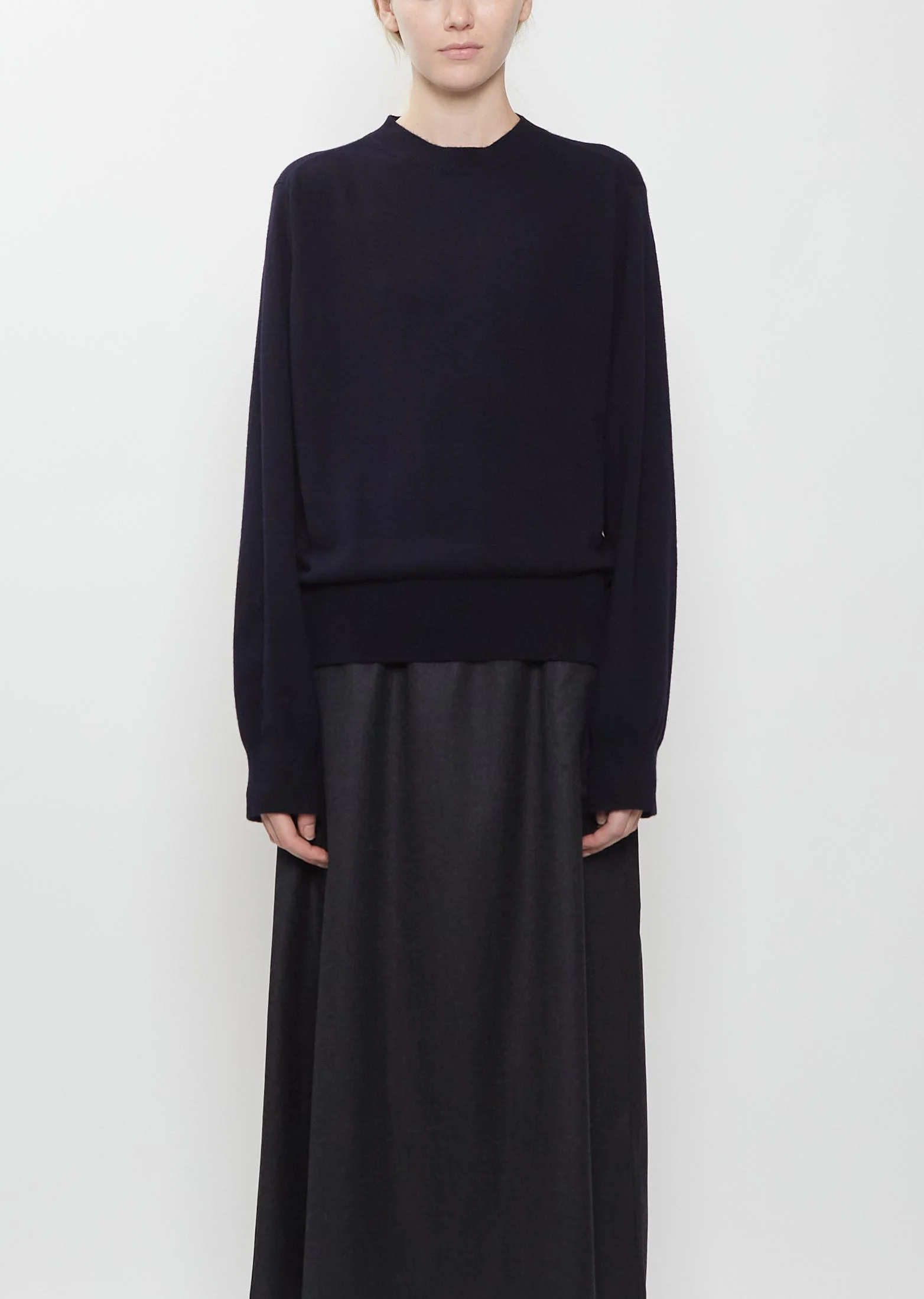 Minos Cashmere Crewneck Sweater — Midnight - 1