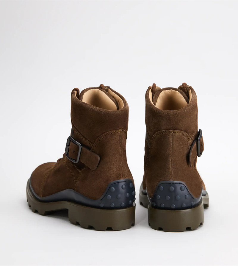 Tod's ANKLE BOOTS IN SUEDE - BROWN outlook