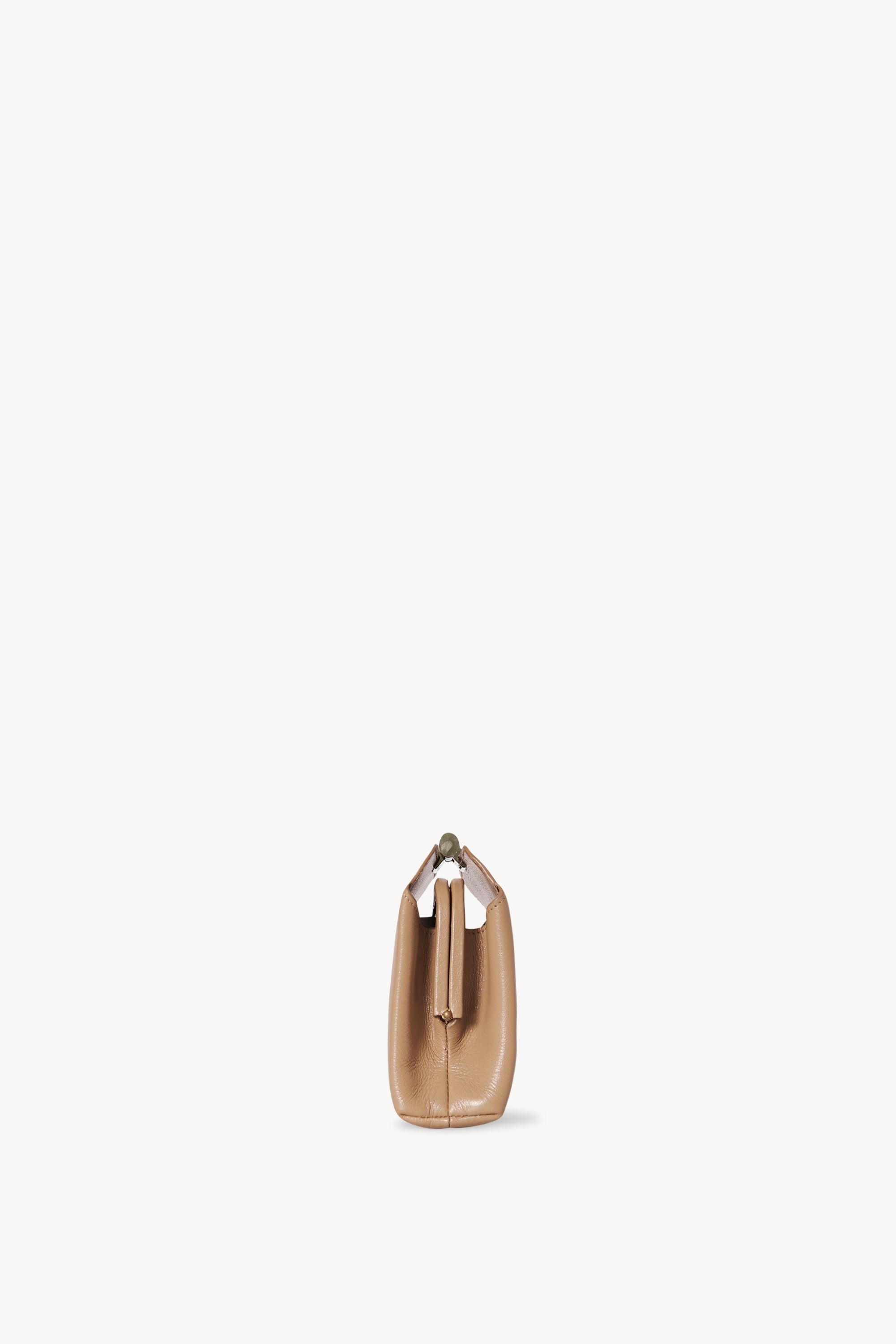 Amazon Clutch in Leather - 3