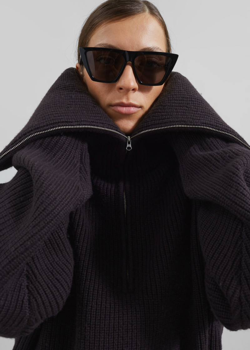 Hazel Oversized Wool Jumper - Dark Plum 3