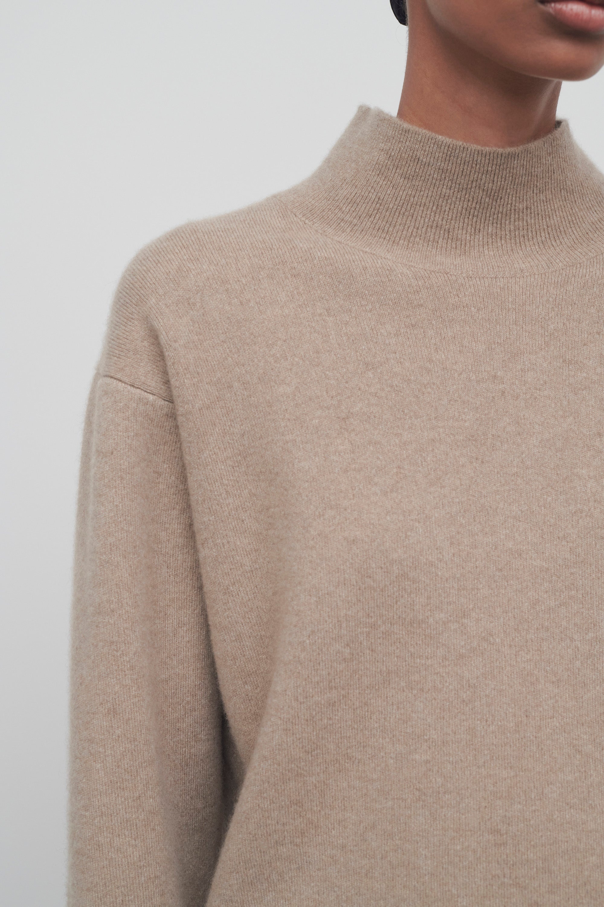 Heta Sweater in Cashmere - 6