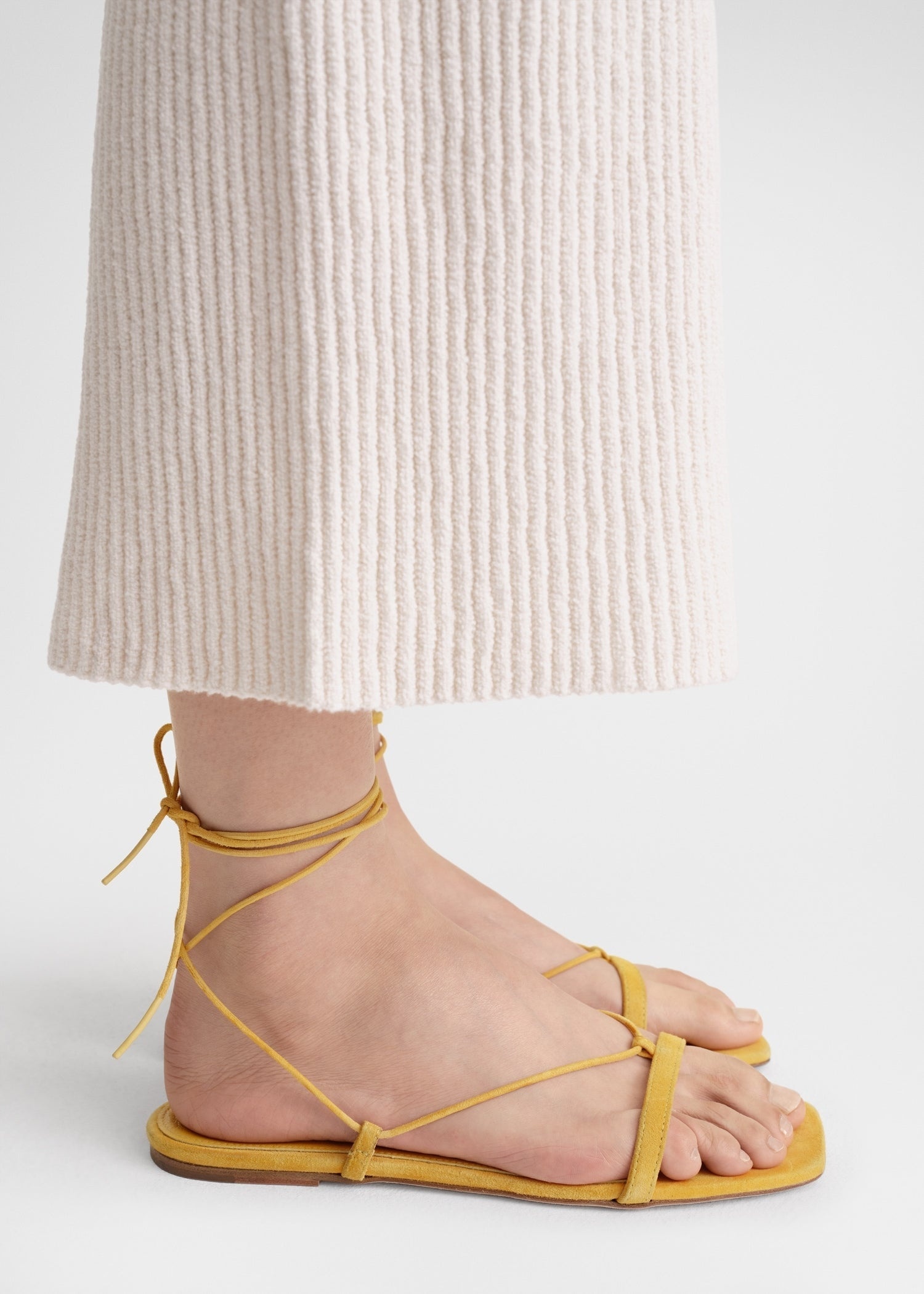 The Suede Tie Sandal cornsilk - 3