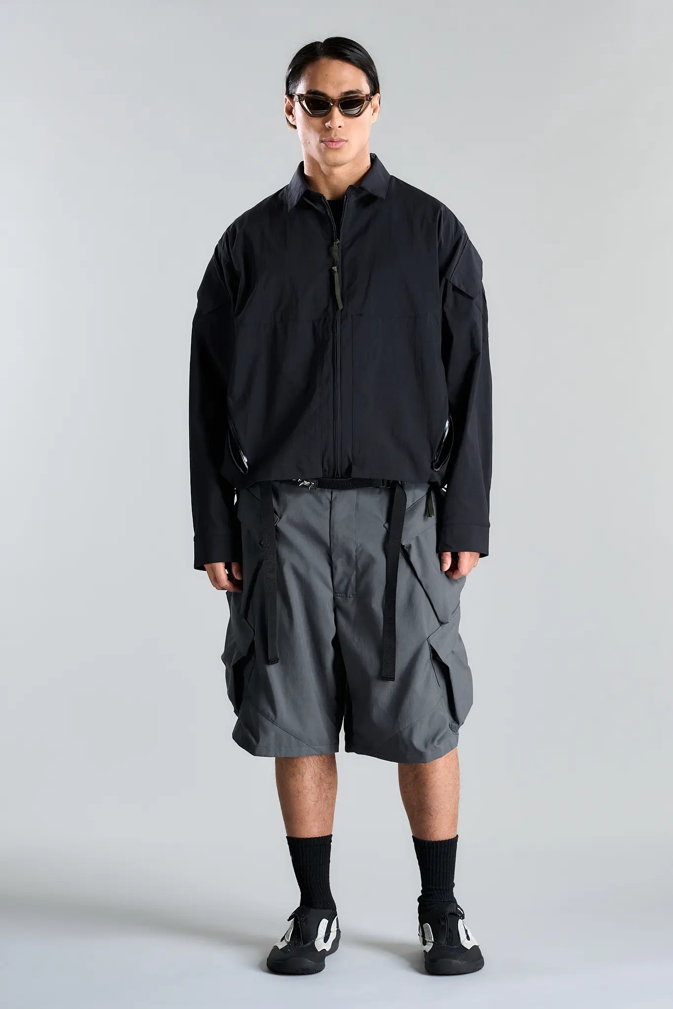 SP56A-M Nylon Stretch Double Cargo Short Pant Black - 25