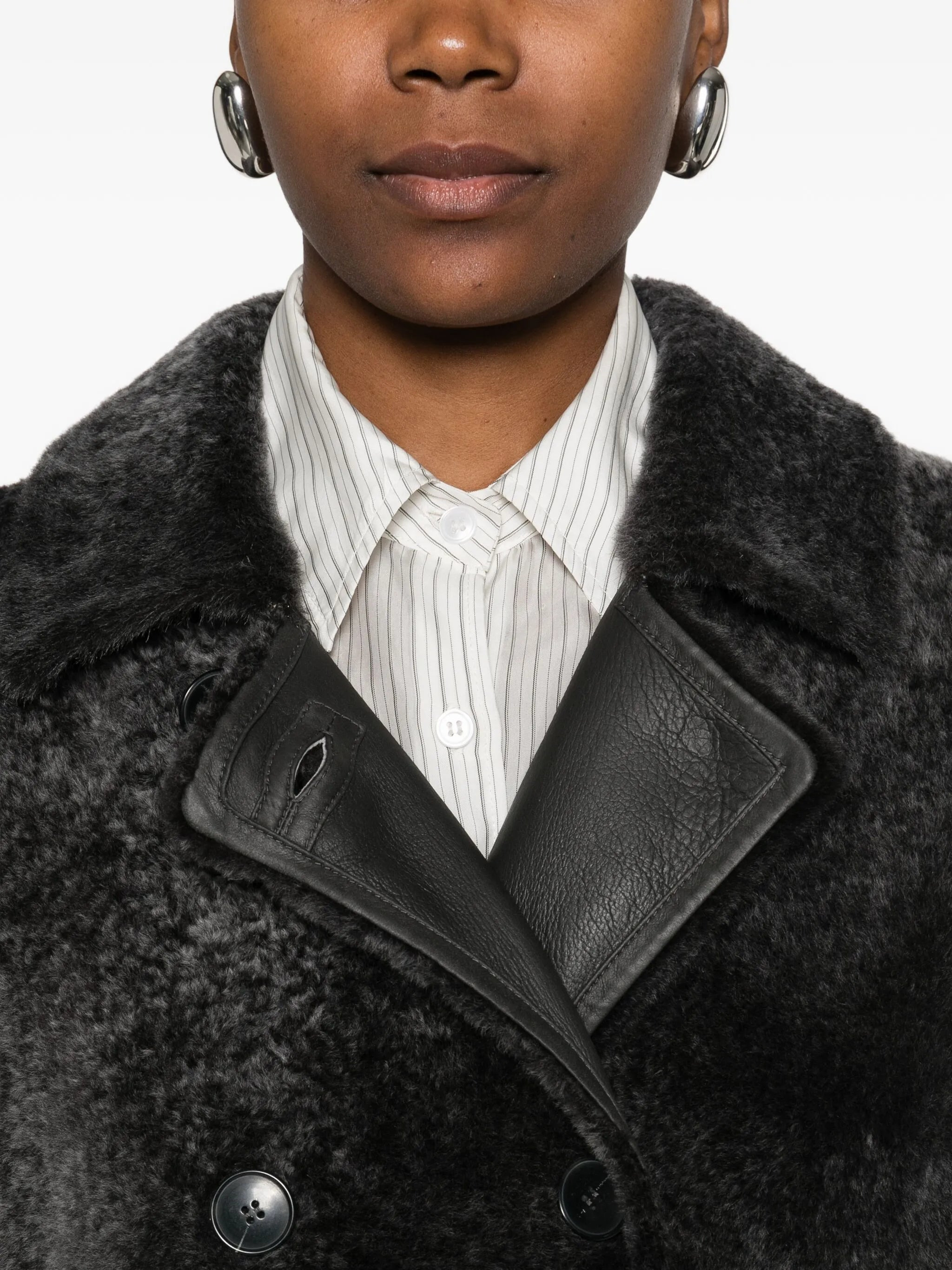 Yves Salomon Sheepskin Double-breasted Pocketed Coat - 4