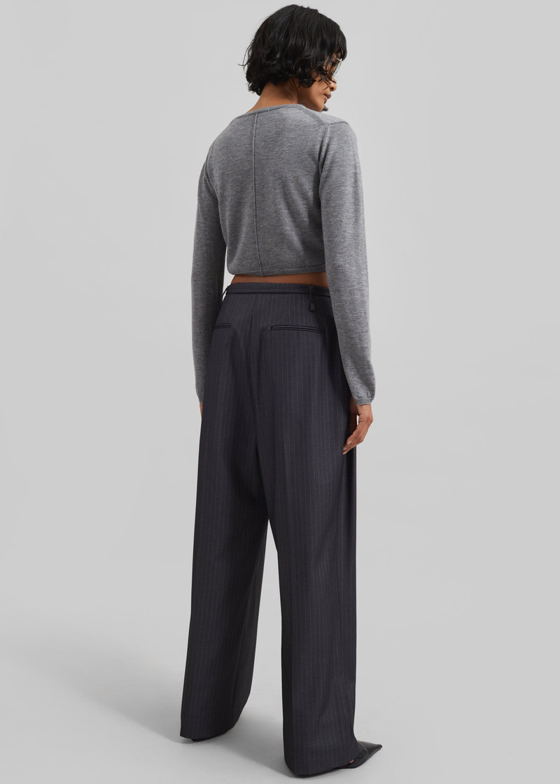 Veer Zip Cropped Sweater - Grey 7