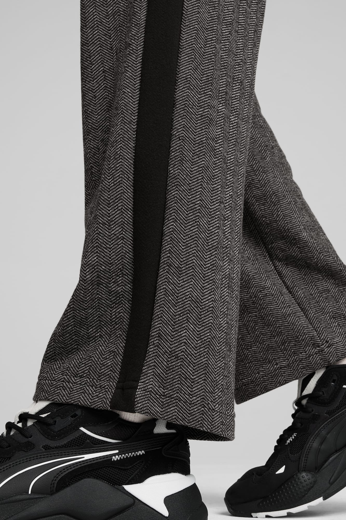 T7 Men's Relaxed Track Pants - 4