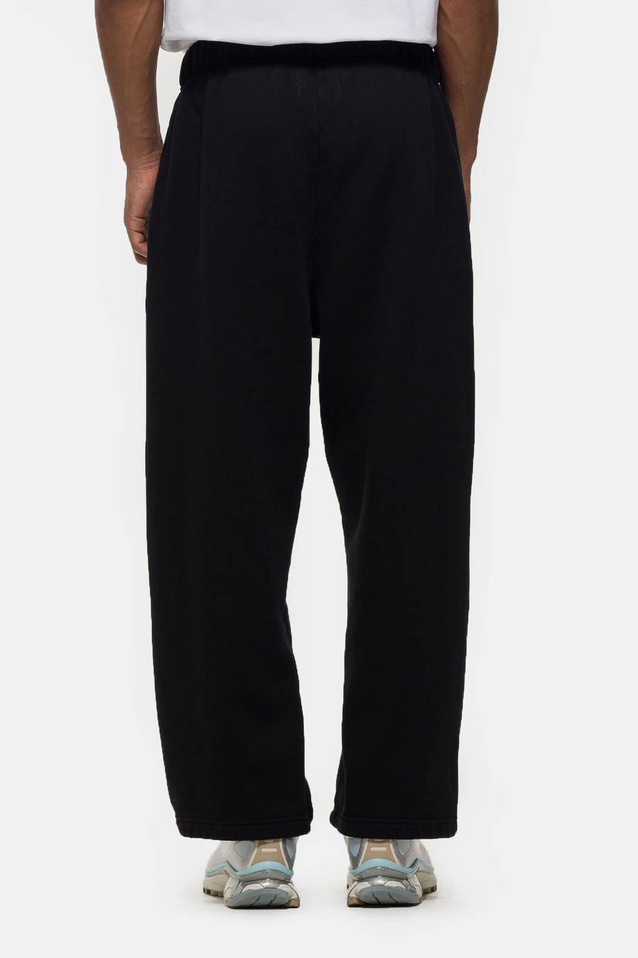 Cropped Relaxed  Pant in Jet Black - 3