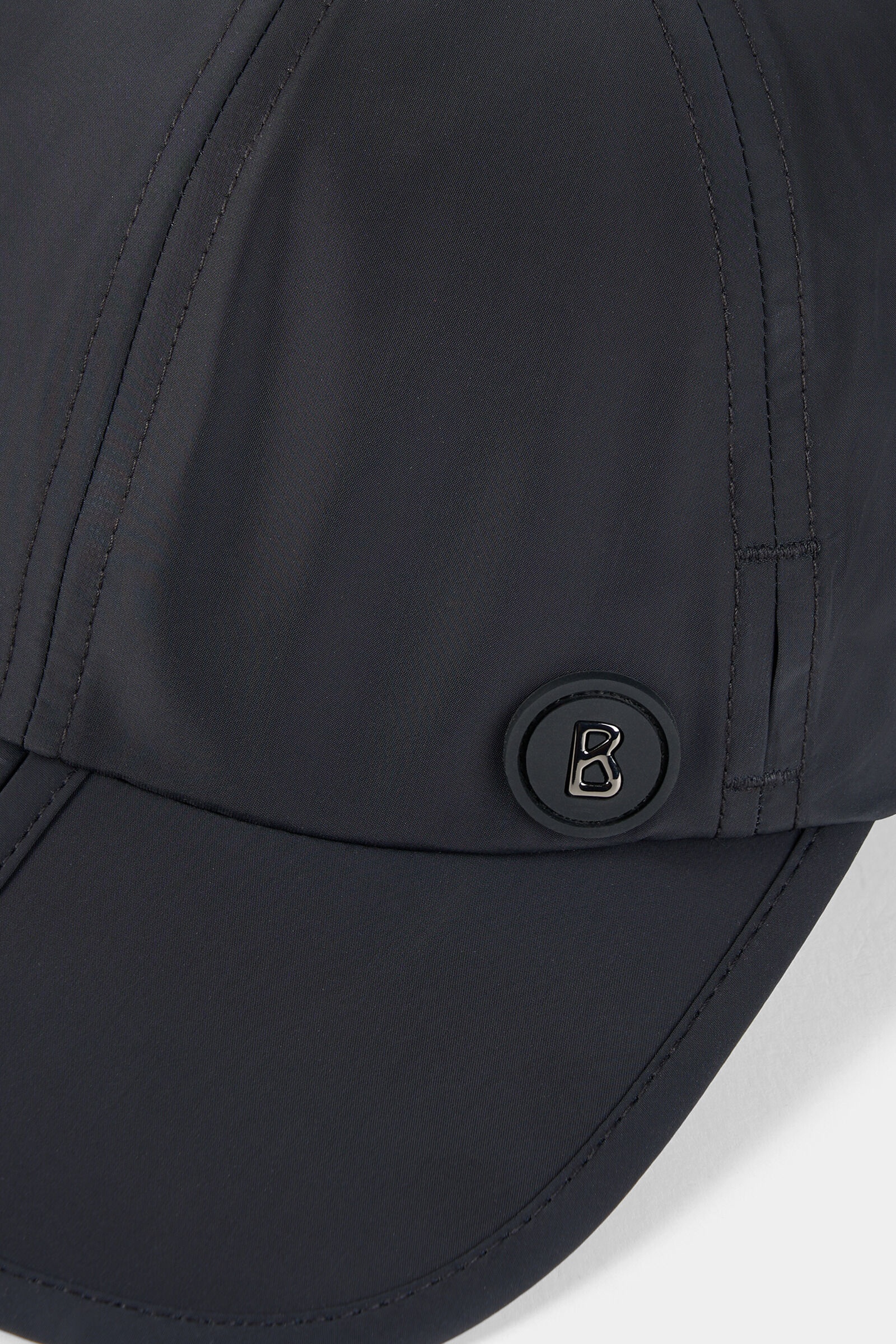 Lee folding cap in Black - 4