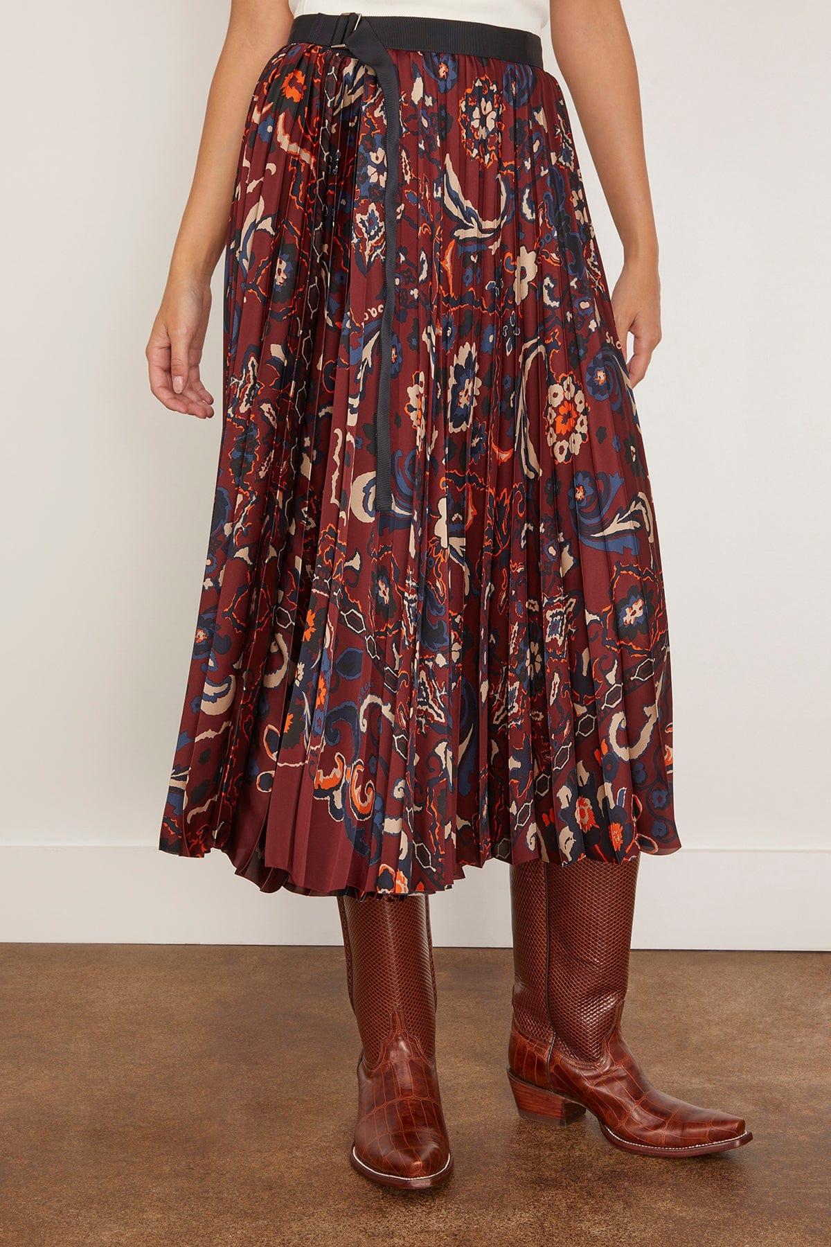 Floral Print Skirt in Bordeaux - 3