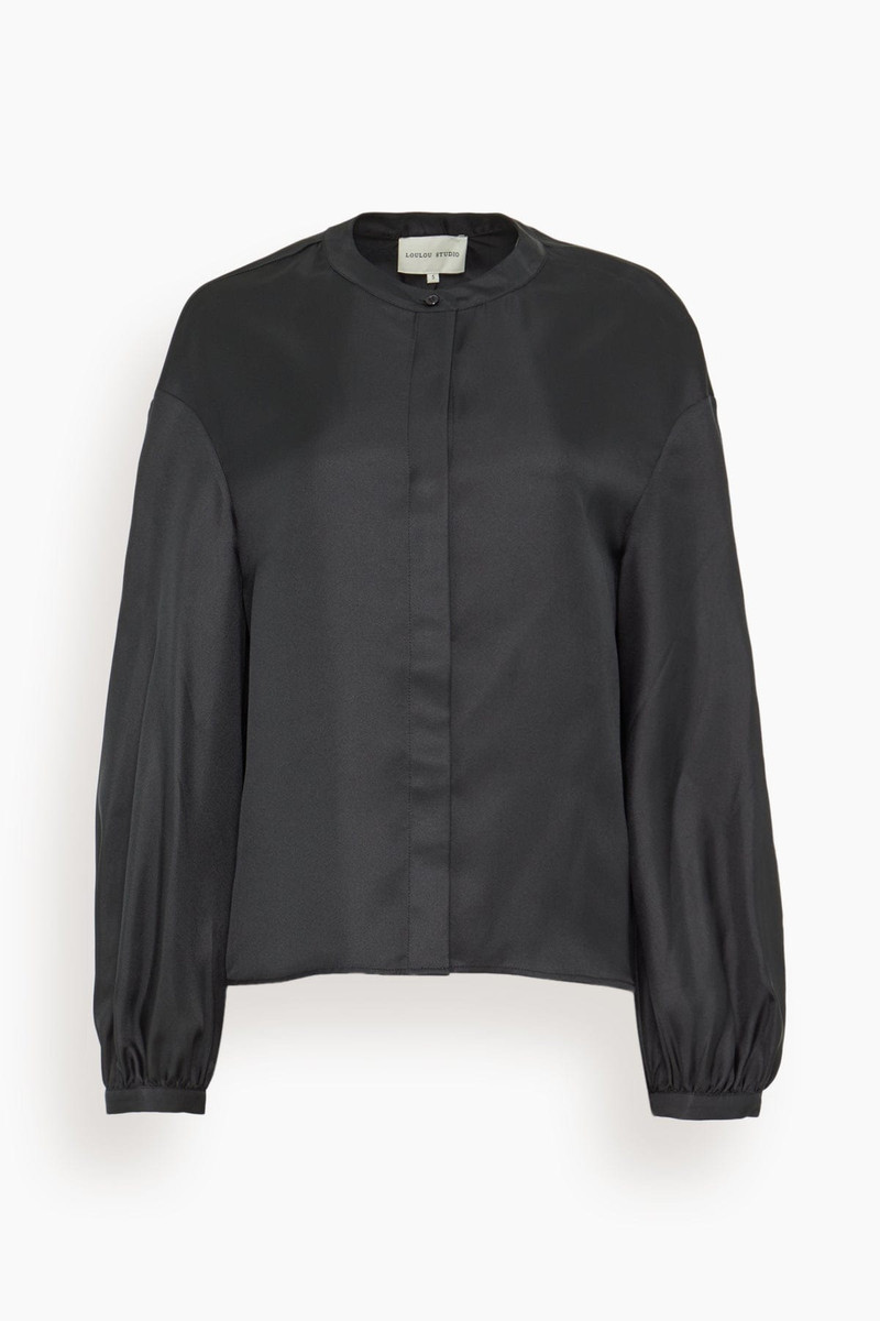 Voluminous Blouse in Black 1