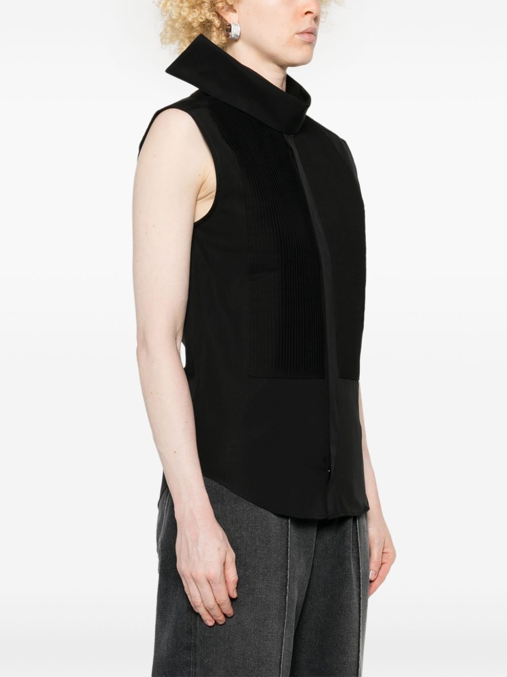 sleeveless shirt - 3