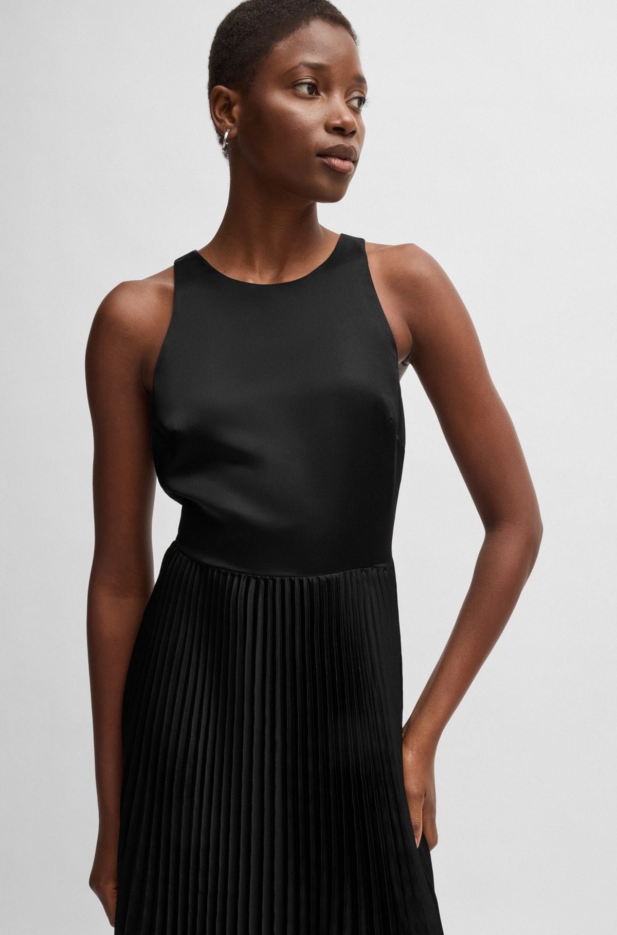MAXI DRESS IN HAMMERED SATIN WITH PLISSÉ SKIRT - 5